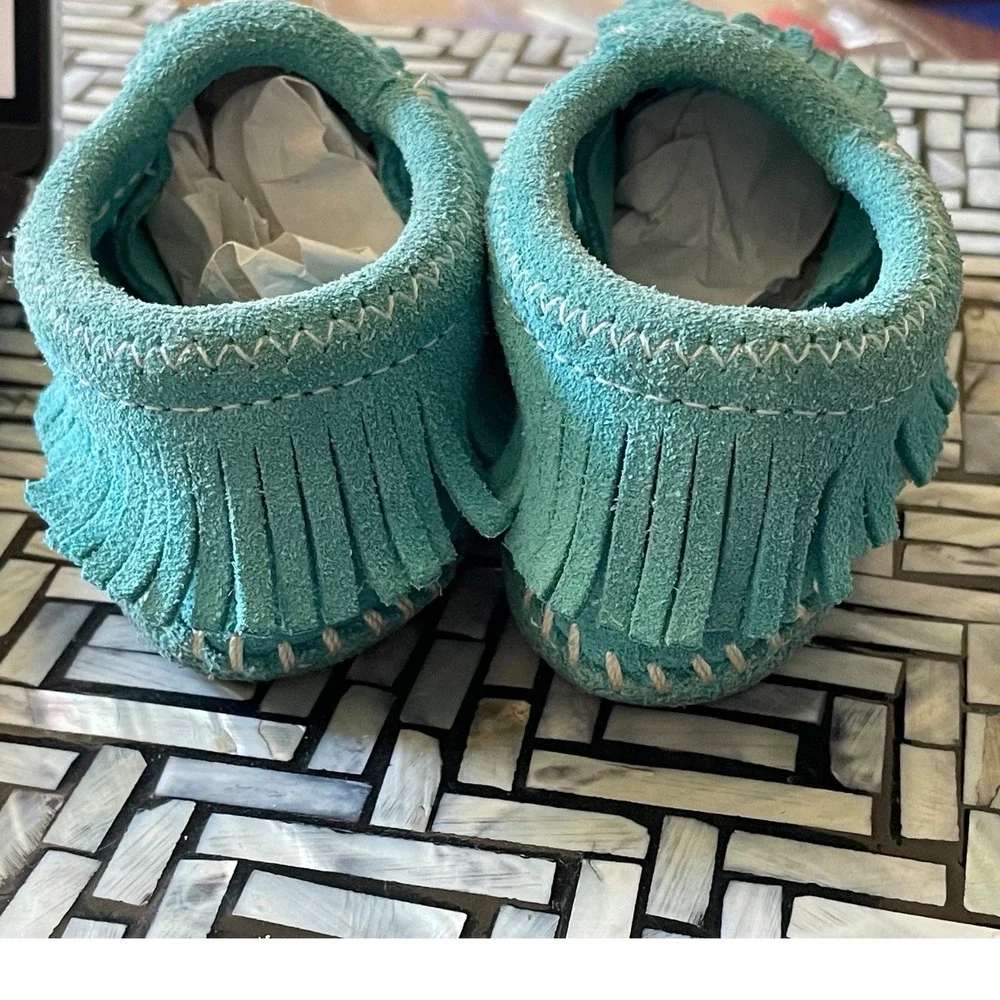 Minnetonka moccasins kids